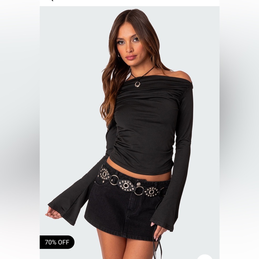Edikted gathered top